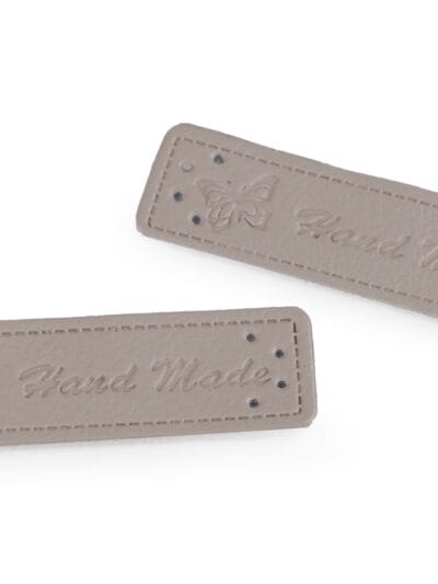 Metka z eko skóry "HandMade" - szaro-beżowa