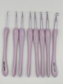 Crochet Hook Set with Plastic Ergonomic Handle - Pink