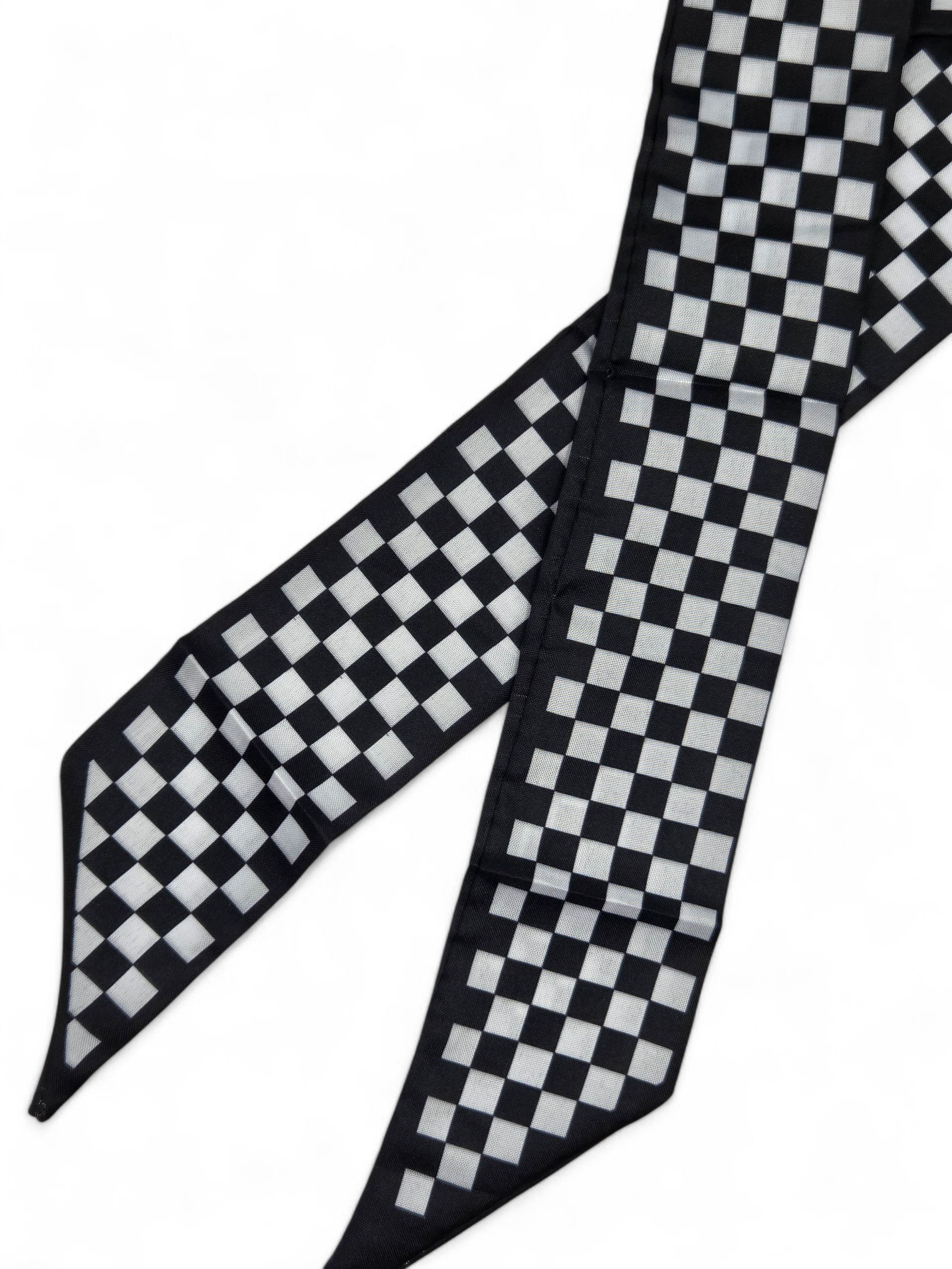 Black Bag Scarf with White and Grey Flowers (Kopia) (Kopia)