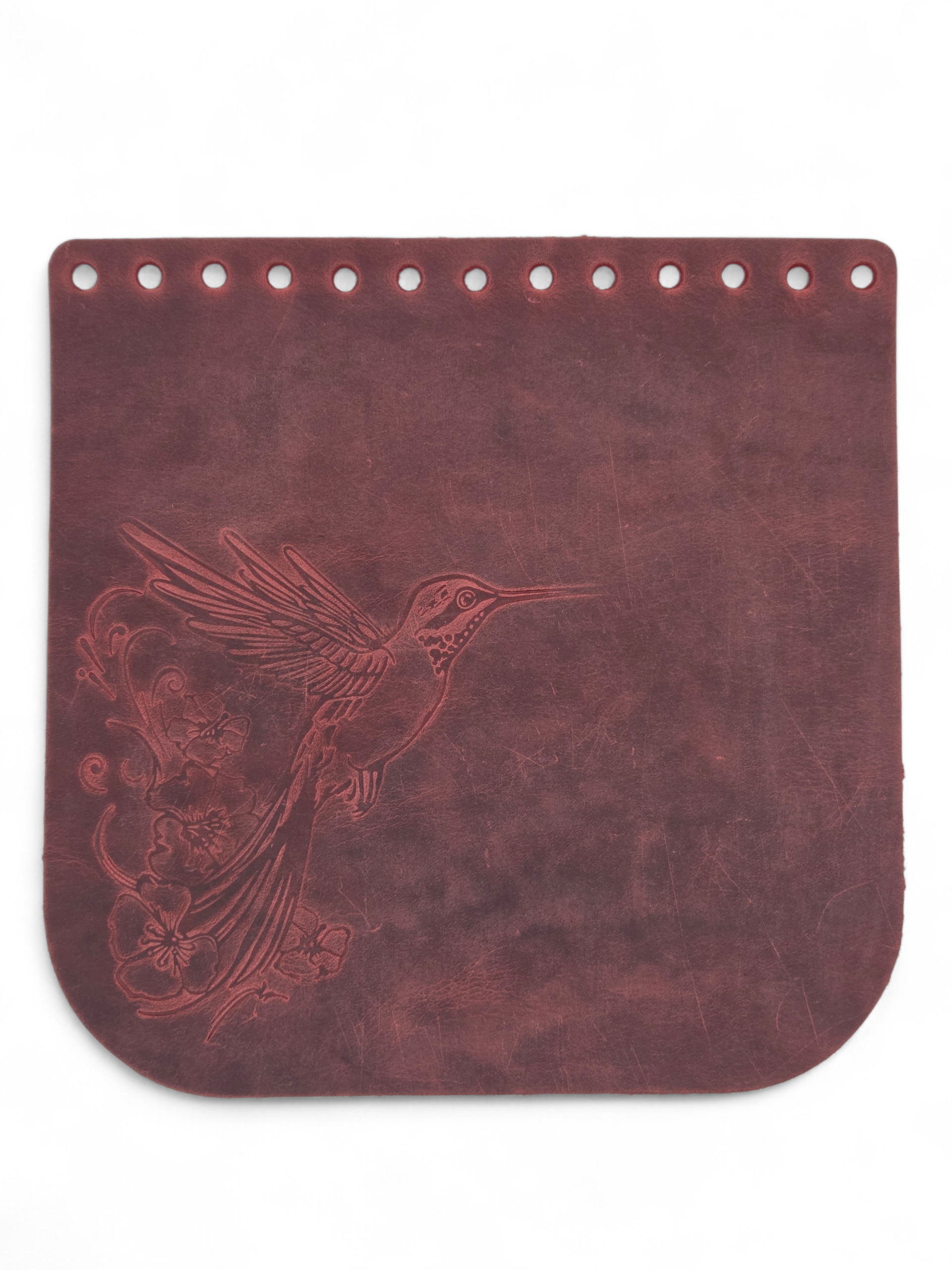 Embossed bag flap 18x18 cm - Crazy Horse hummingbird - burgundy