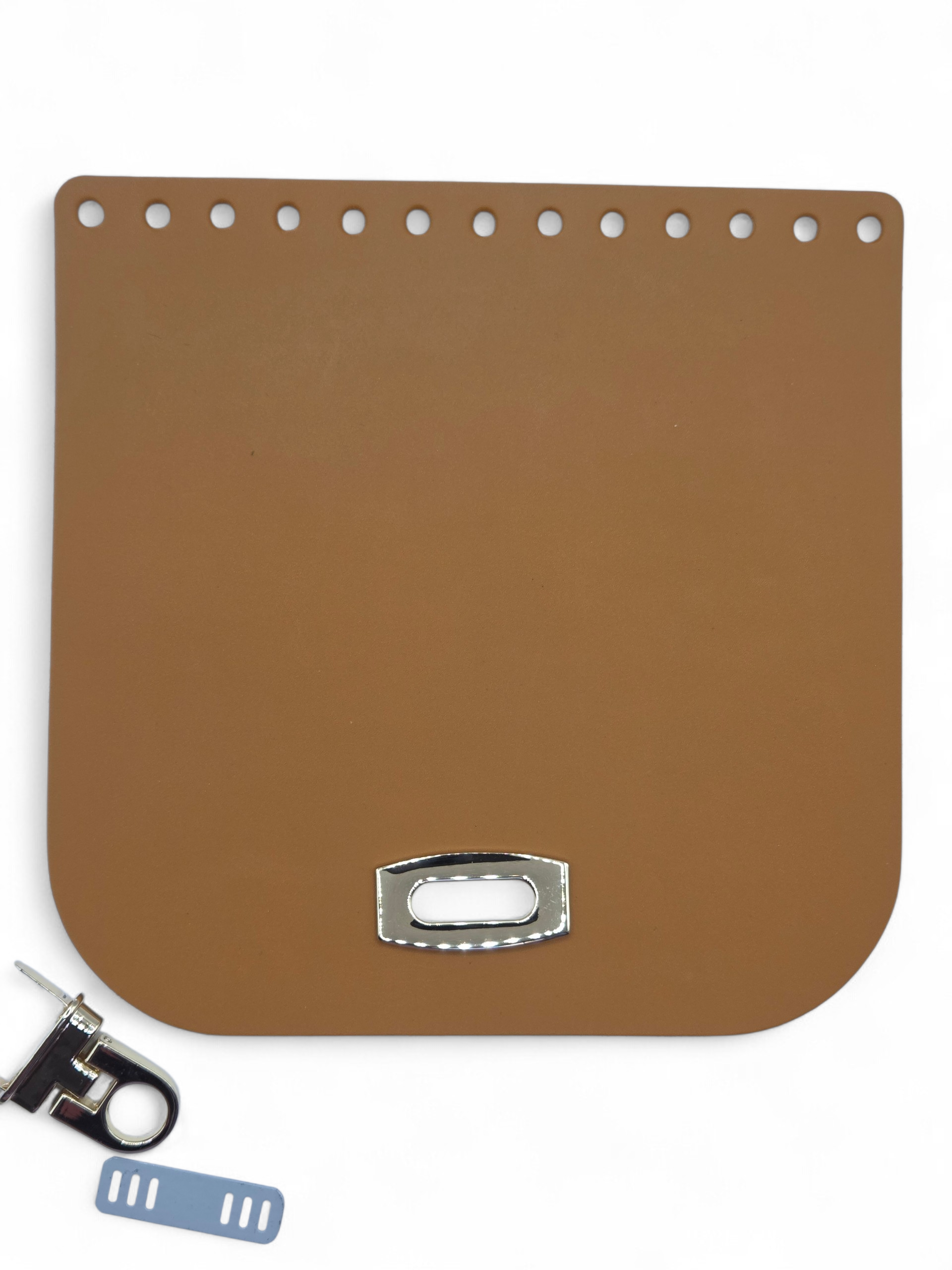 Klapa do torebki 18x18 cm z zapięciem typu kołatka - jasny koniak